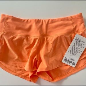 NWT Lululemon Speed Up Low-Rise Lined Short 2.5" in Orange Soda Size 2 NEW